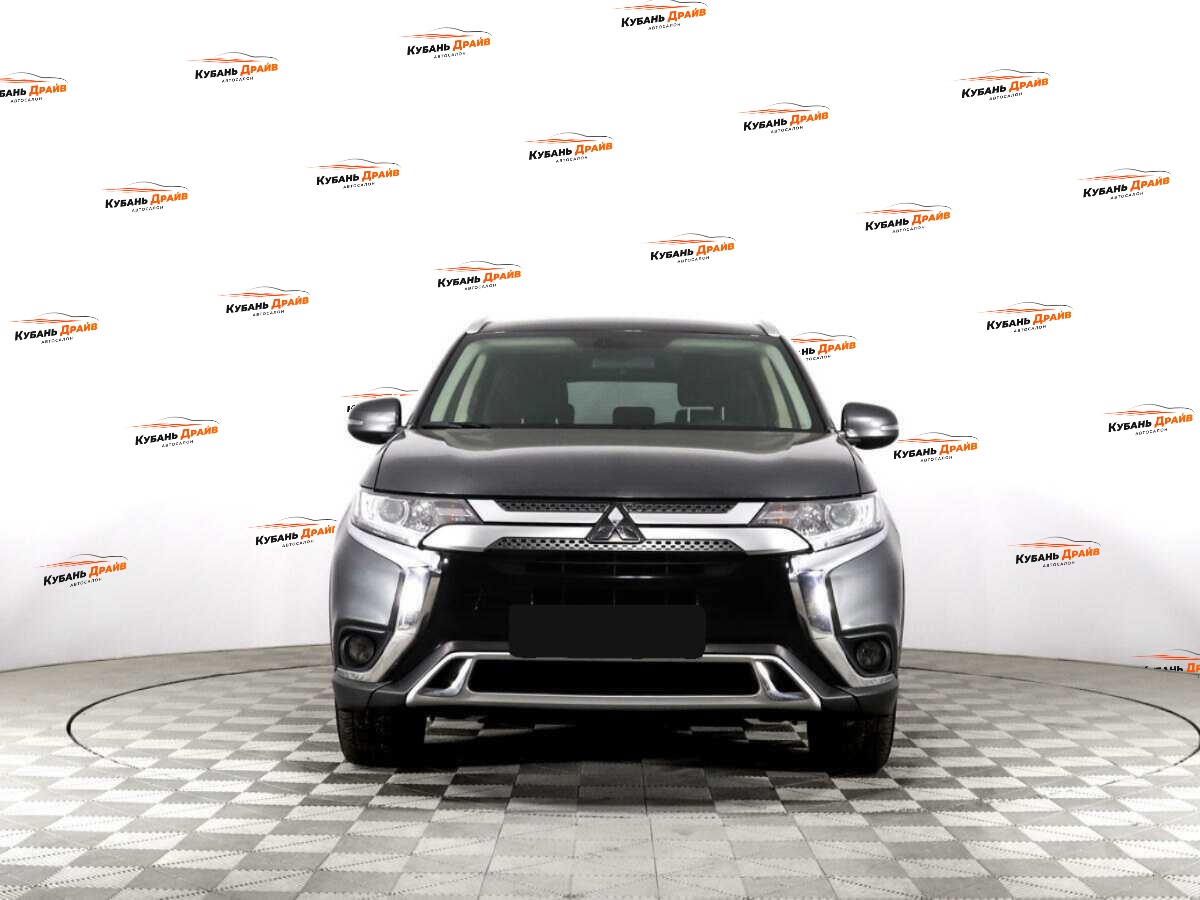 Mitsubishi Outlander 2019 года с пробегом. Фото: #1