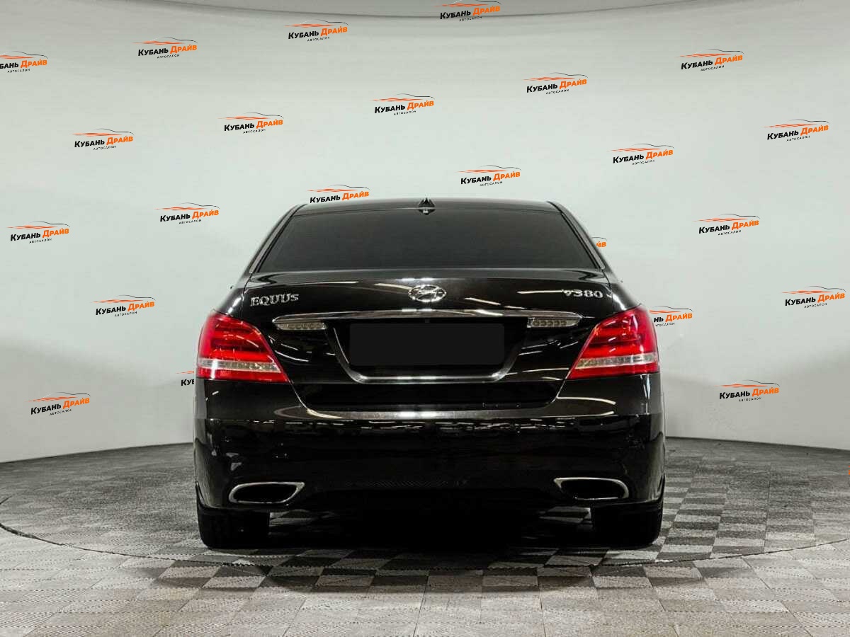 Hyundai Equus 2014 года с пробегом. Фото: #5