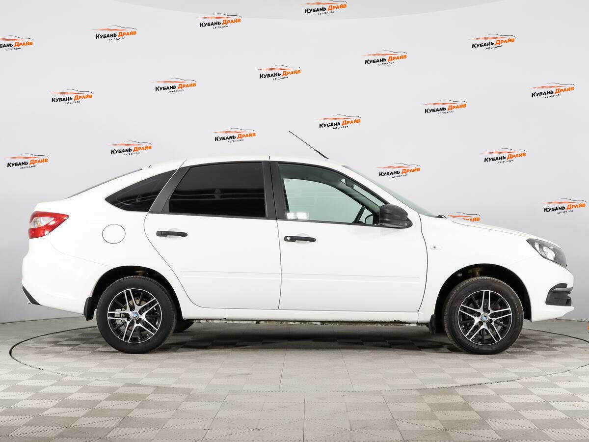 Lada (ВАЗ) Granta 2019 года с пробегом. Фото: #3