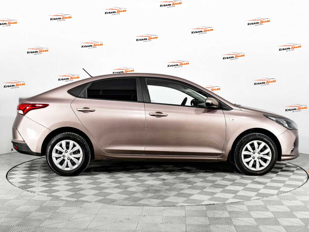 Hyundai Solaris 2020 года с пробегом. Фото: #3