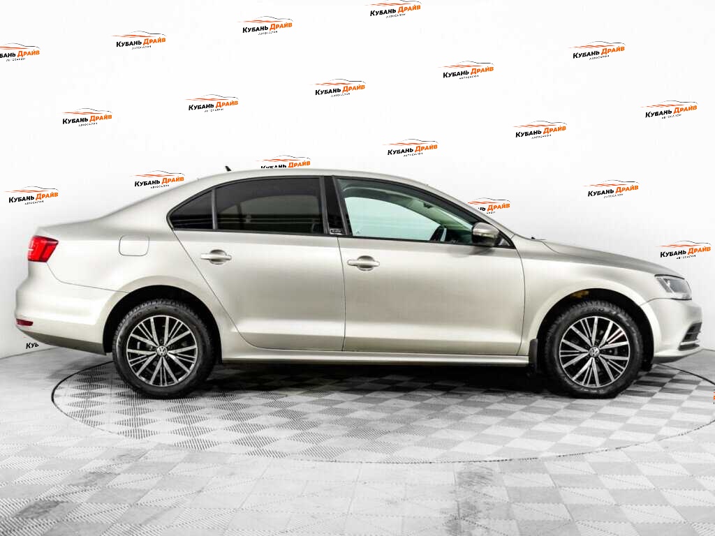 Volkswagen Jetta 2016 года с пробегом. Фото: #3