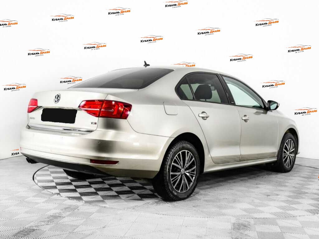 Volkswagen Jetta 2016 года с пробегом. Фото: #4