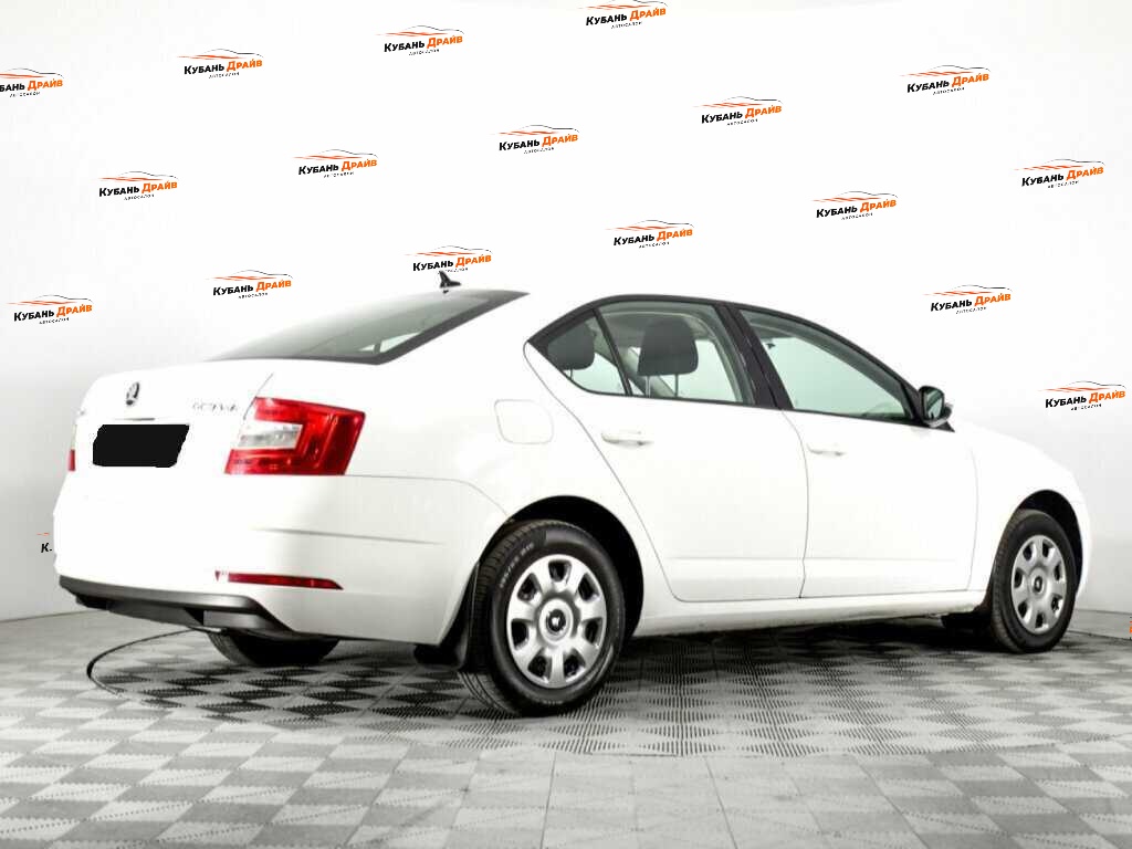 Skoda Octavia 2019 года с пробегом. Фото: #3