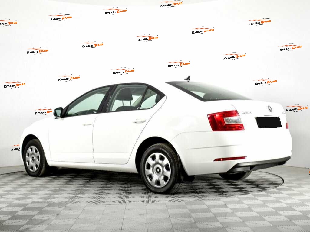 Skoda Octavia 2019 года с пробегом. Фото: #5