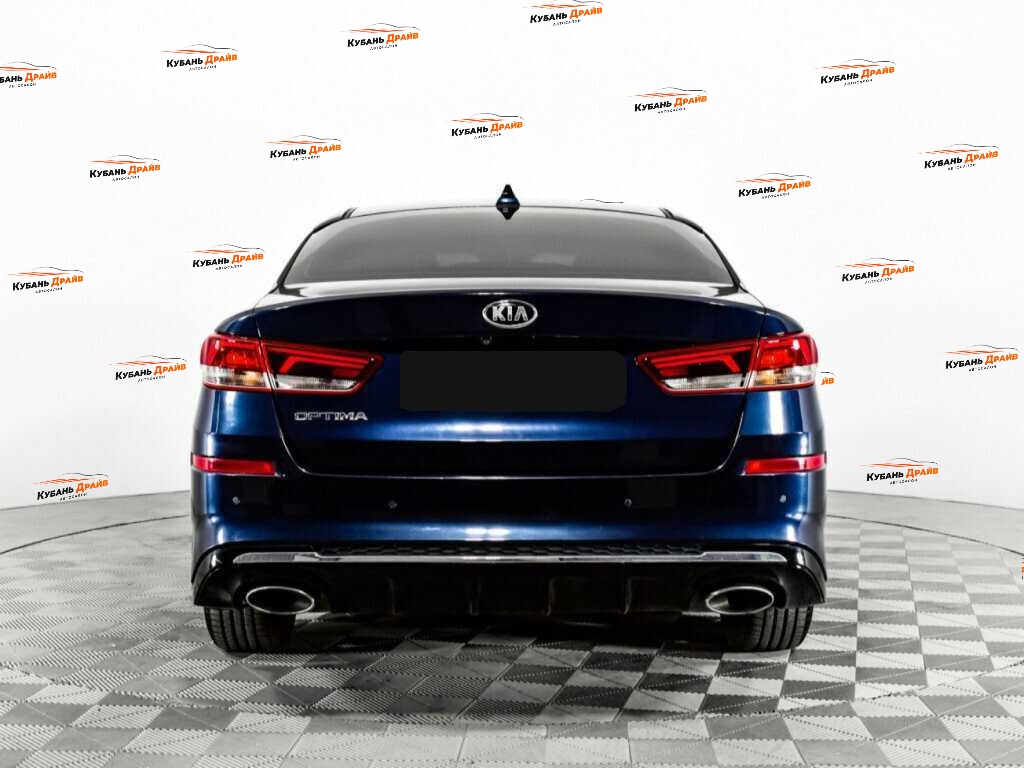 Kia Optima 2018 года с пробегом. Фото: #3