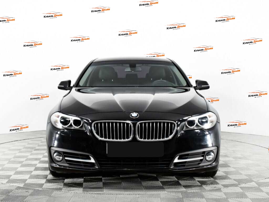 BMW 5 серии 2013 года с пробегом. Фото: #1