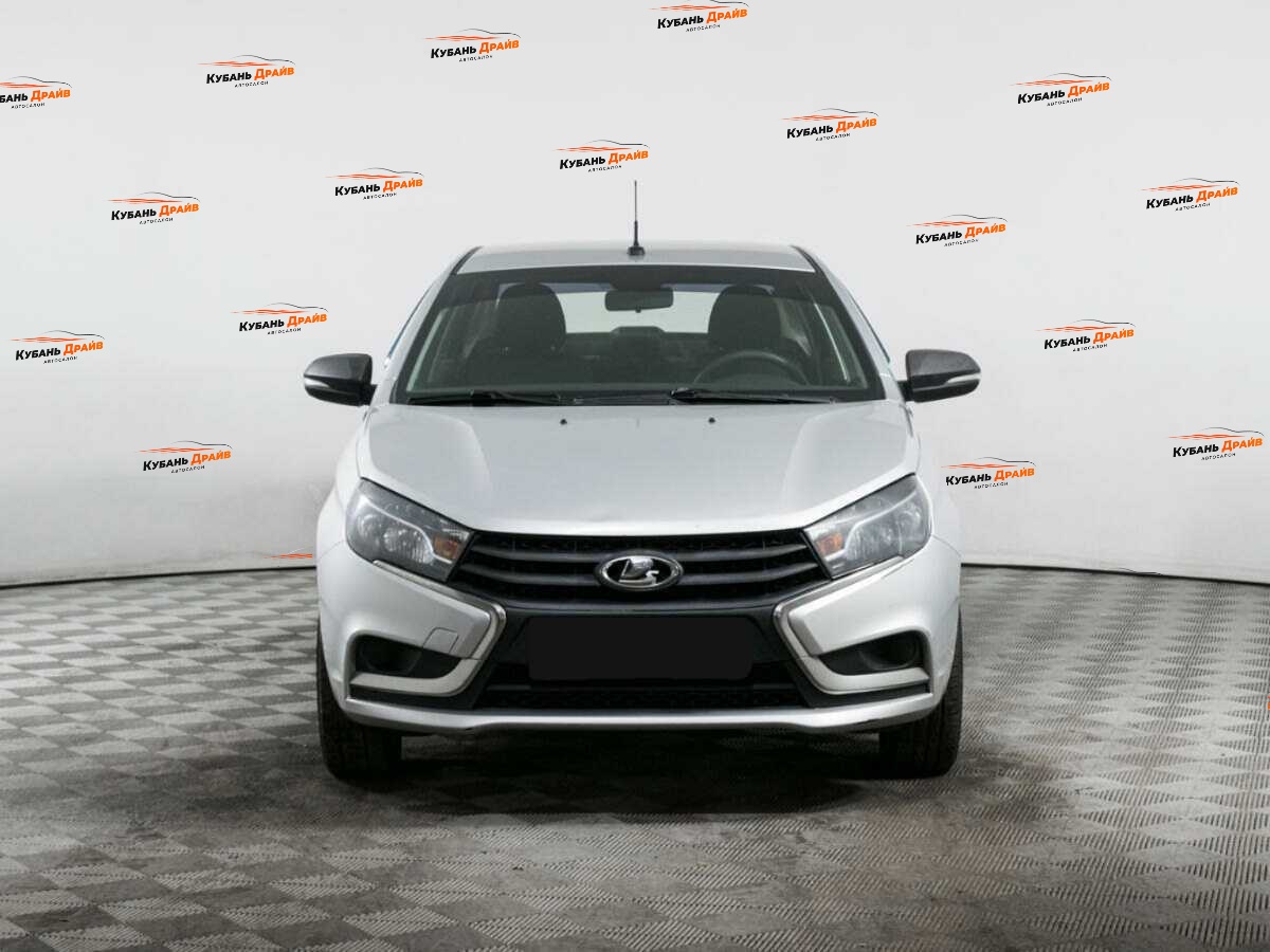 Lada (ВАЗ) Vesta 2017 года с пробегом. Фото: #1
