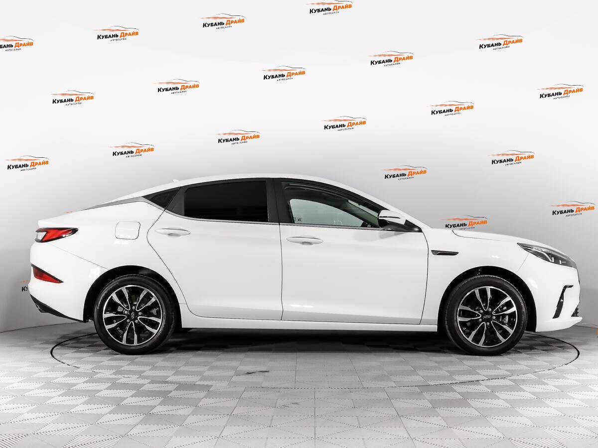 JAC J7 2021 года с пробегом. Фото: #3