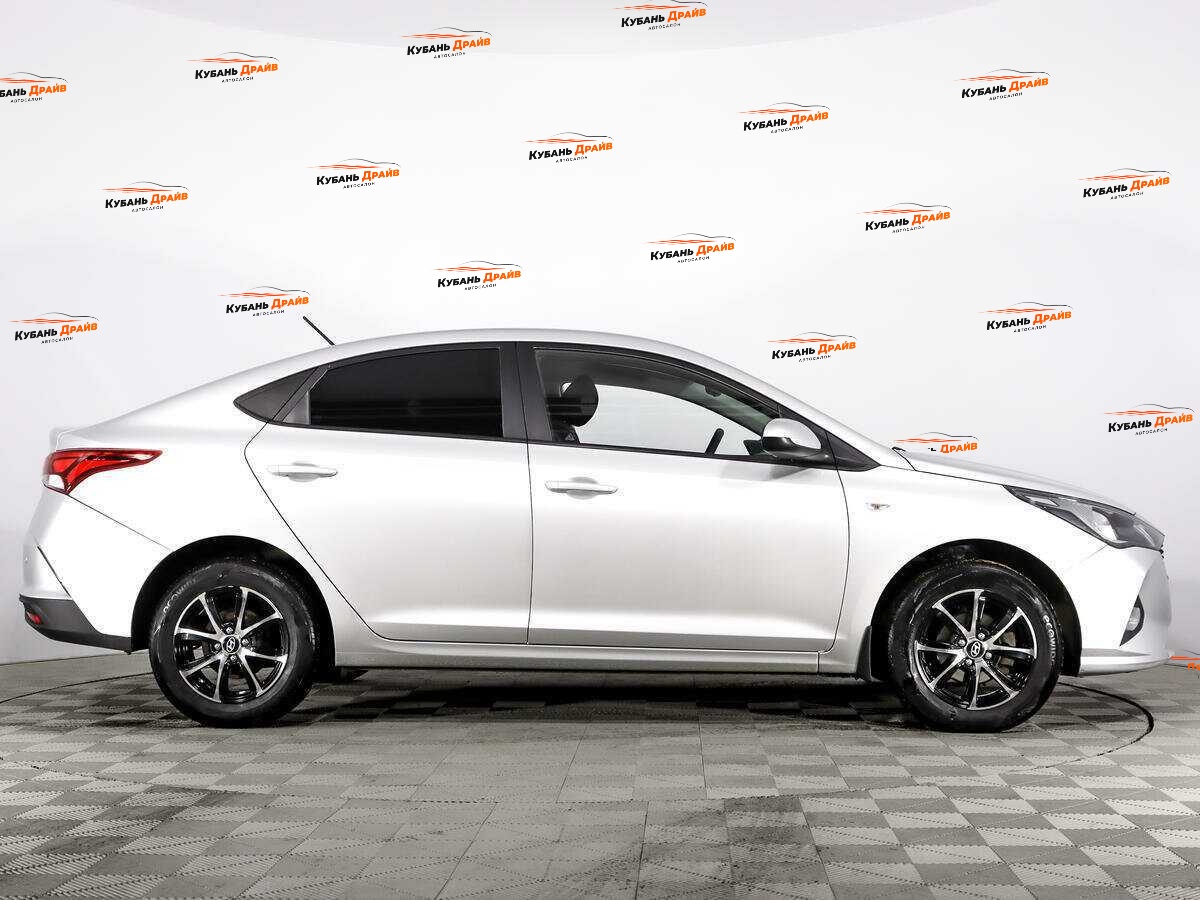 Hyundai Solaris 2021 года с пробегом. Фото: #3