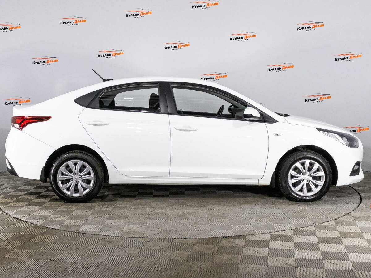 Hyundai Solaris 2018 года с пробегом. Фото: #3