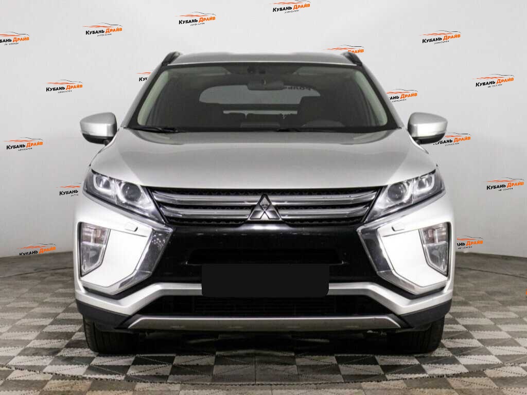 Mitsubishi Eclipse Cross 2018 года с пробегом. Фото: #1
