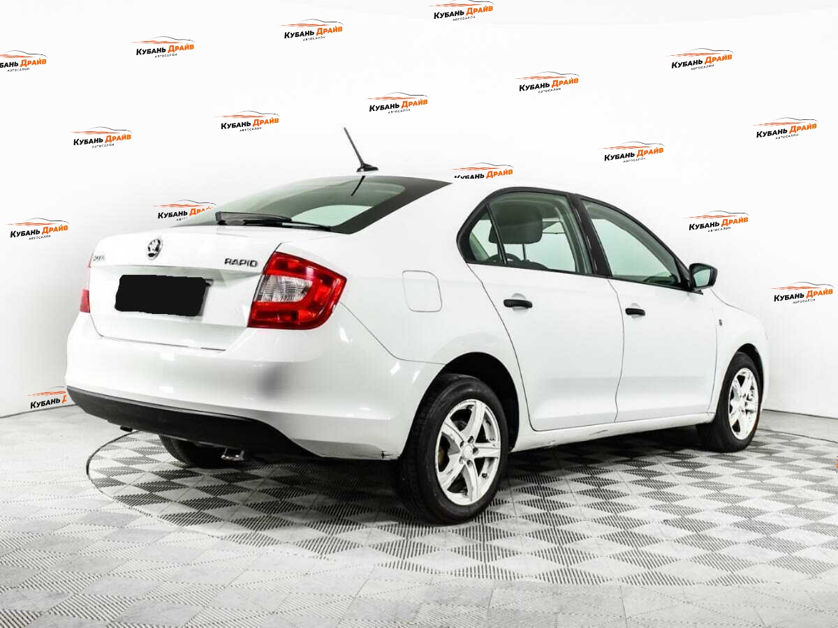 Skoda Rapid 2017 года с пробегом. Фото: #4
