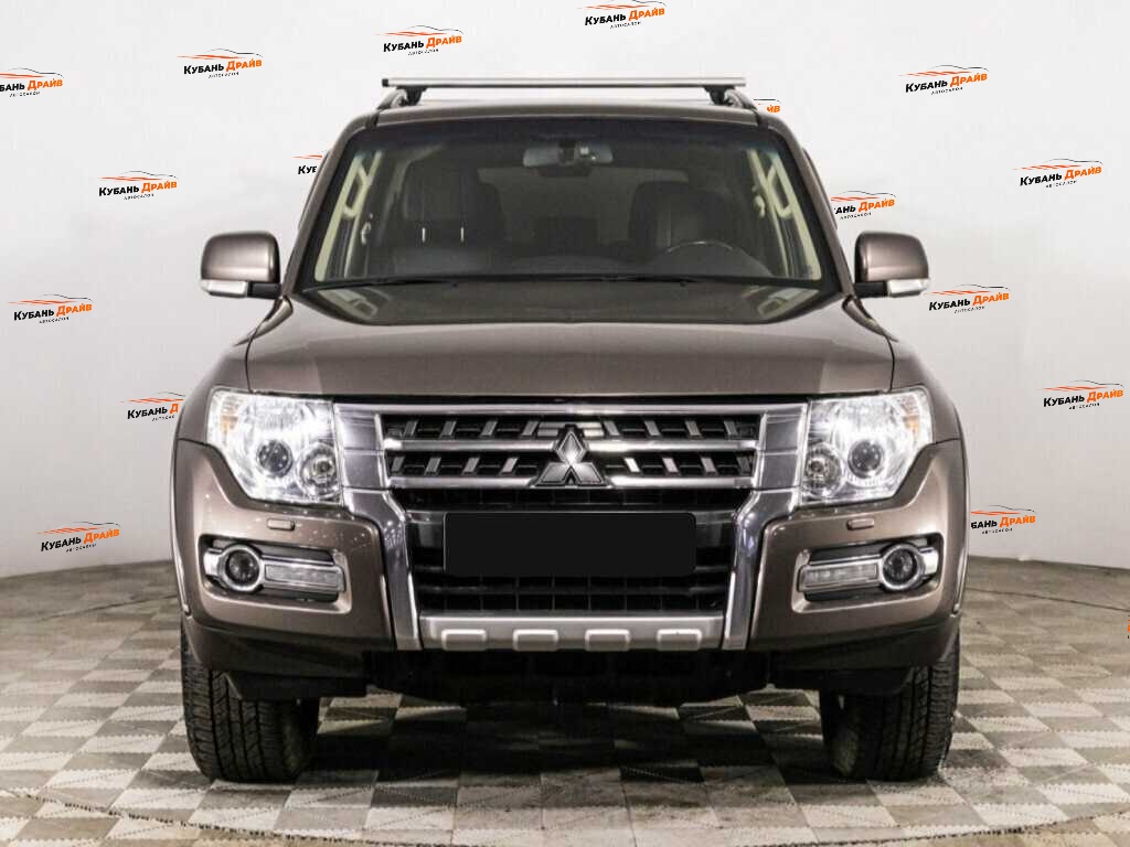 Mitsubishi Pajero 2014 года с пробегом. Фото: #1