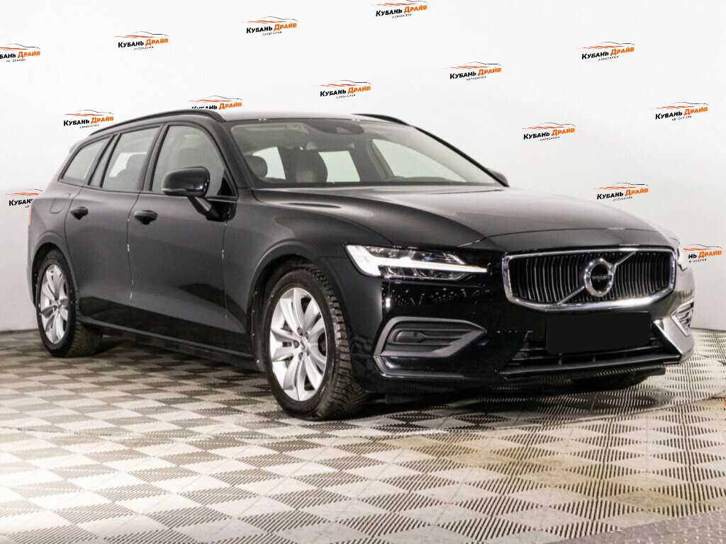 Volvo V60 2018 года с пробегом. Фото: #2