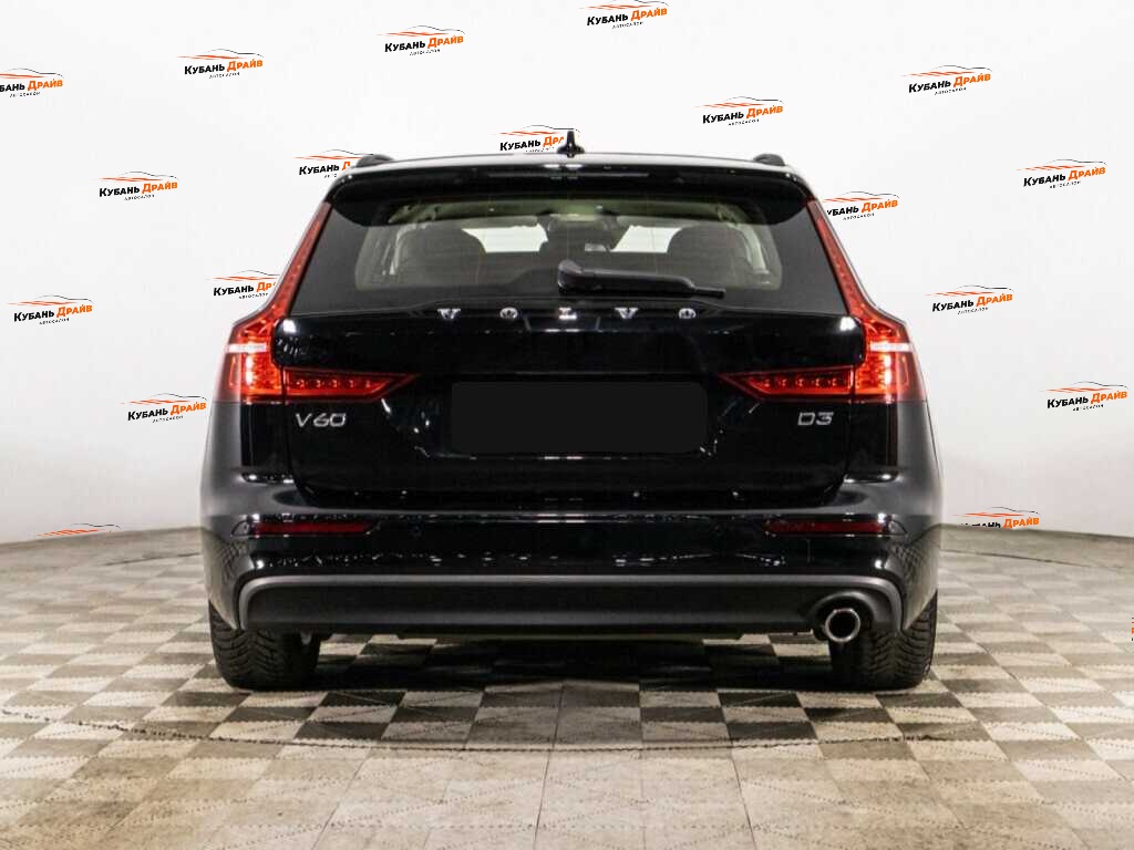 Volvo V60 2018 года с пробегом. Фото: #5