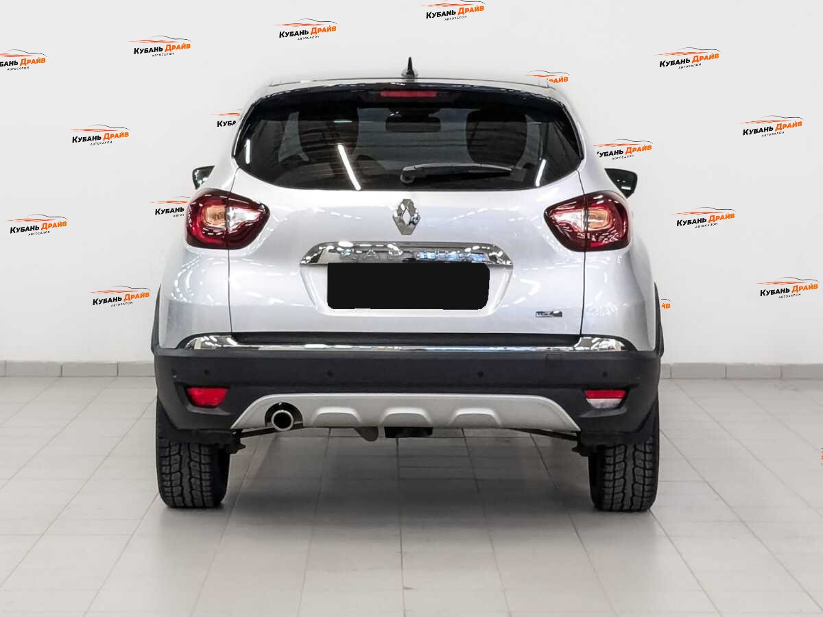 Renault Kaptur 2021 года с пробегом. Фото: #5