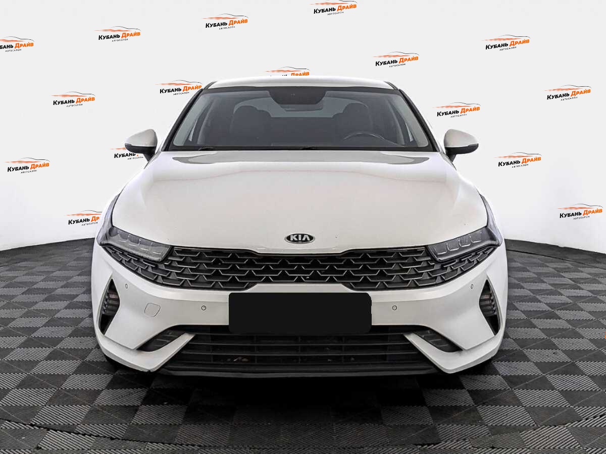 Kia K5 2021 года с пробегом. Фото: #1