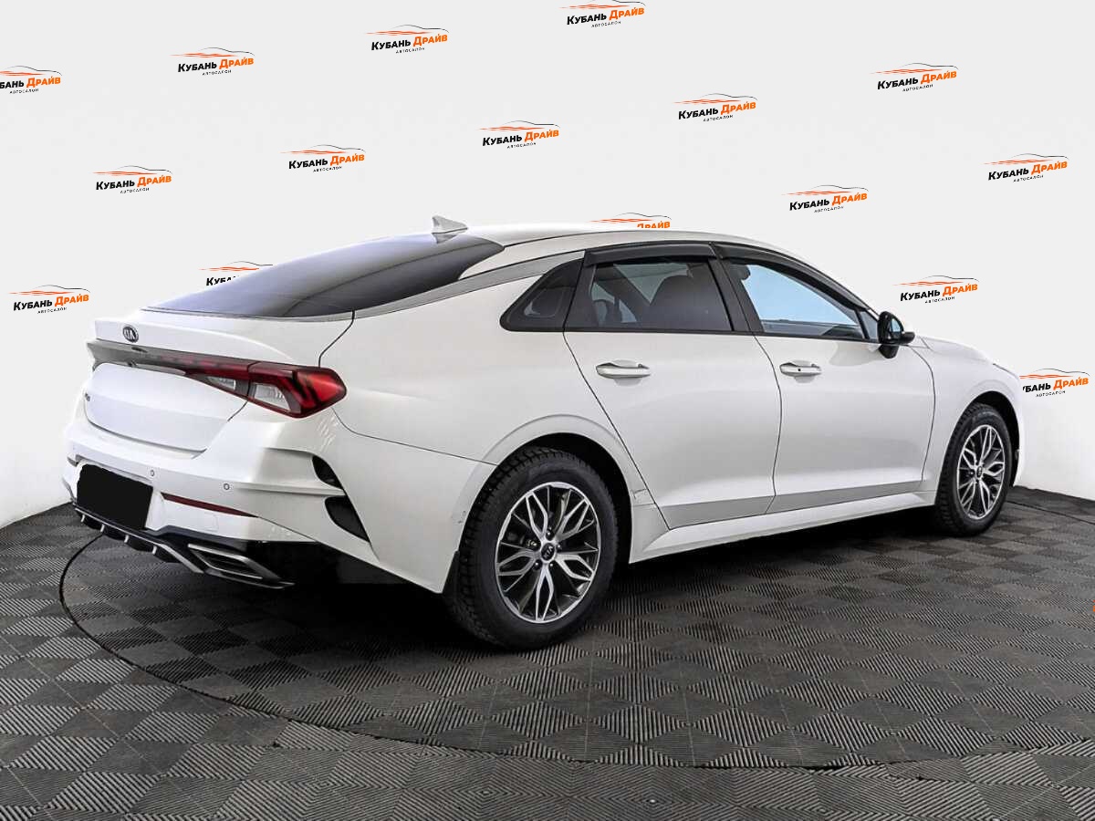 Kia K5 2021 года с пробегом. Фото: #4