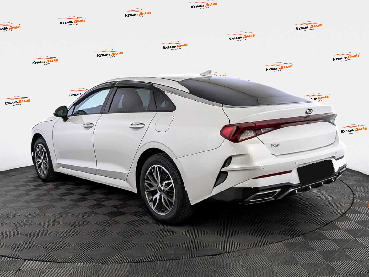 Kia K5 2021 года с пробегом. Фото: #6