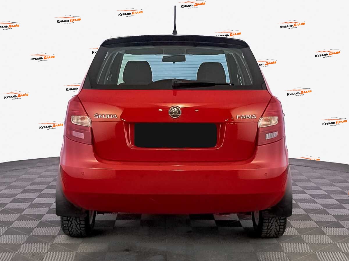 Skoda Fabia 2013 года с пробегом. Фото: #5