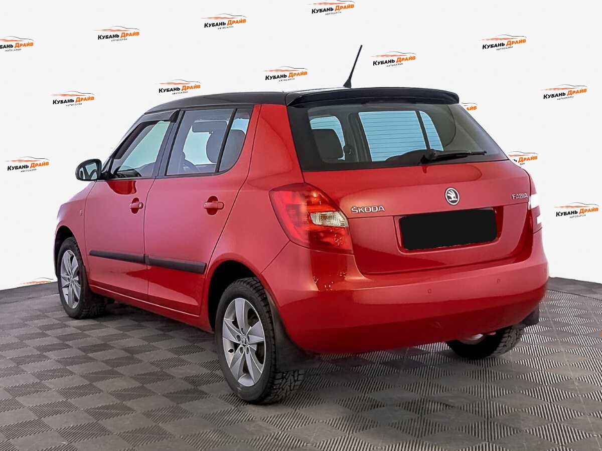 Skoda Fabia 2013 года с пробегом. Фото: #6