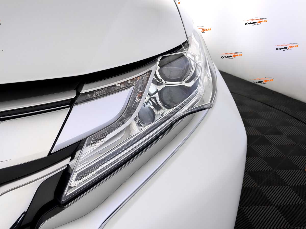 Mitsubishi Pajero Sport 2018 года с пробегом. Фото: #16