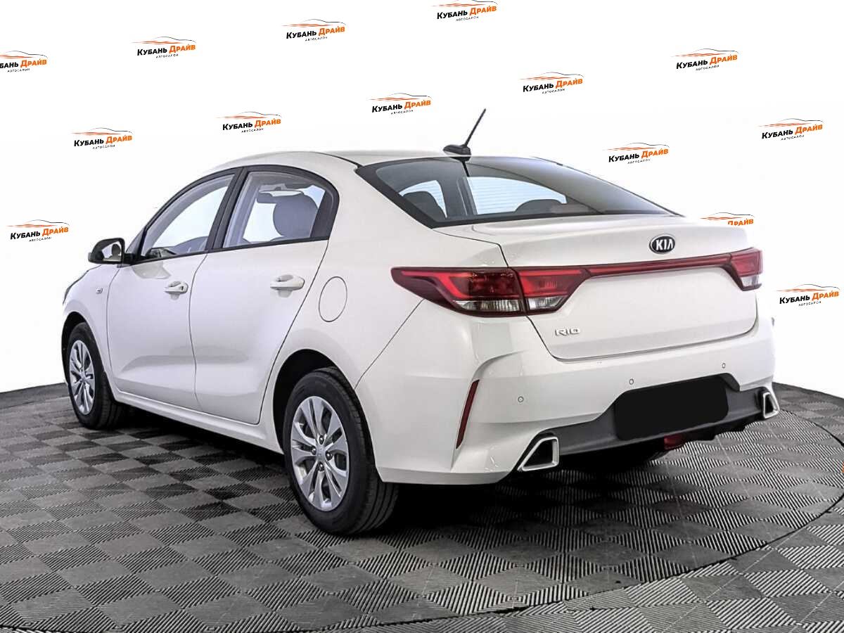 Kia Rio 2021 года с пробегом. Фото: #6
