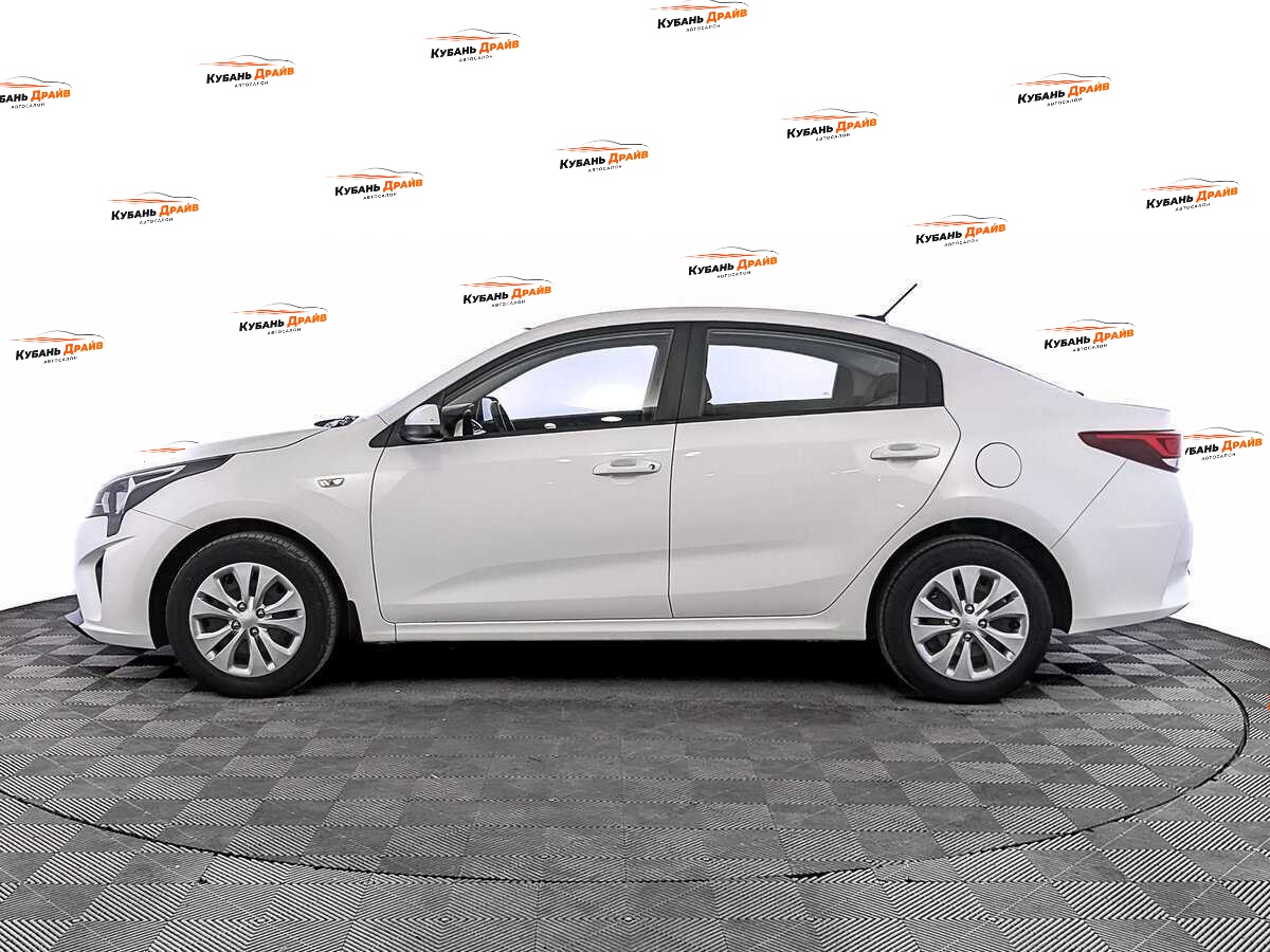 Kia Rio 2021 года с пробегом. Фото: #7