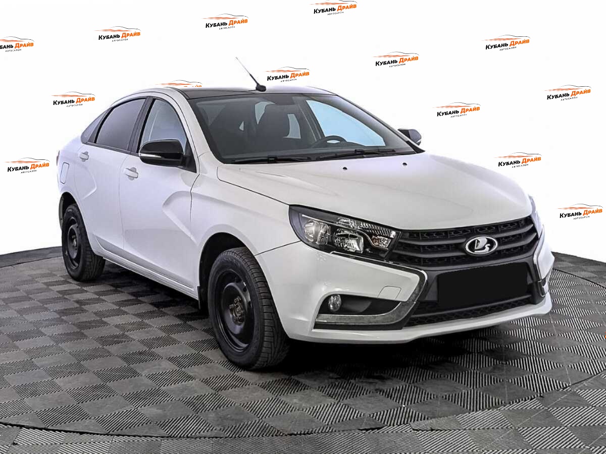Lada (ВАЗ) Vesta 2021 года с пробегом. Фото: #2