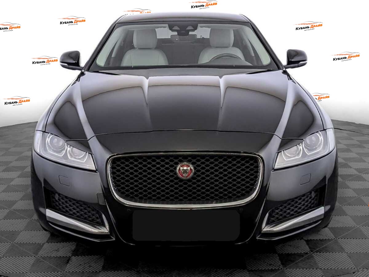Jaguar XF 2018 года с пробегом. Фото: #1