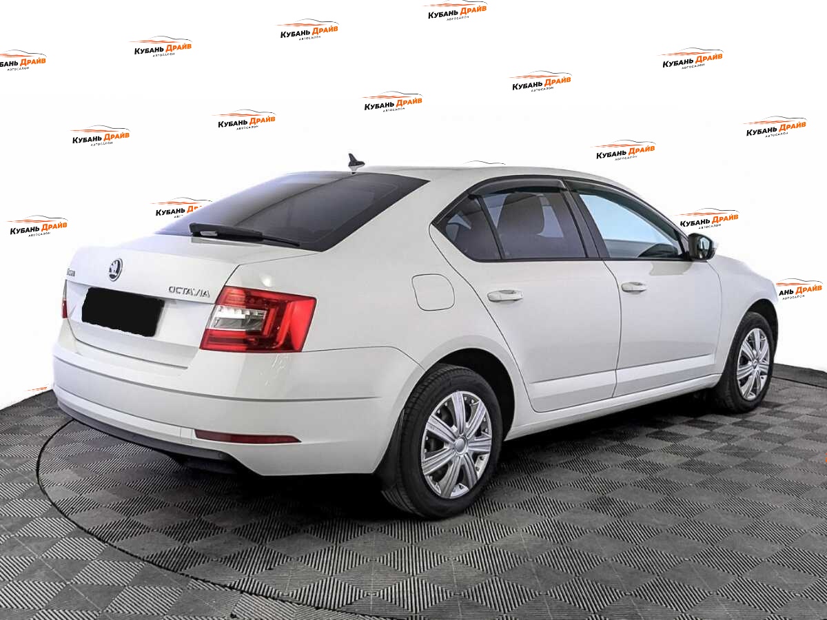 Skoda Octavia 2020 года с пробегом. Фото: #4