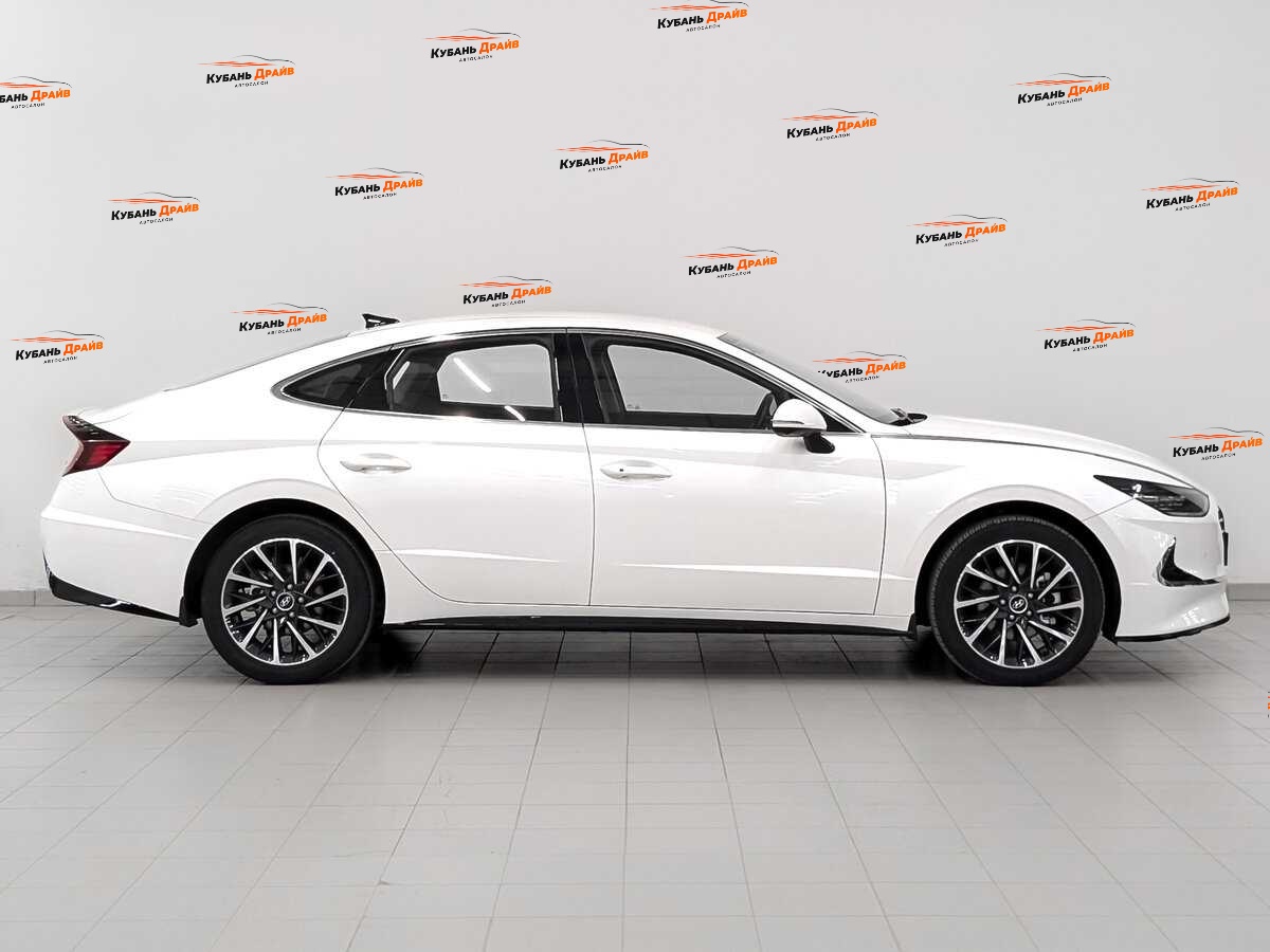 Hyundai Sonata 2022 года с пробегом. Фото: #3