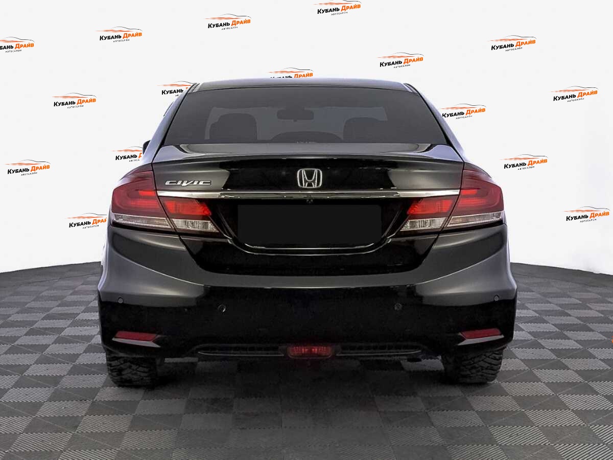 Honda Civic 2013 года с пробегом. Фото: #5