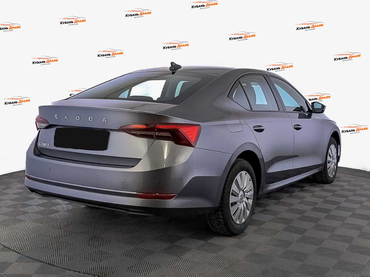 Skoda Octavia 2021 года с пробегом. Фото: #4