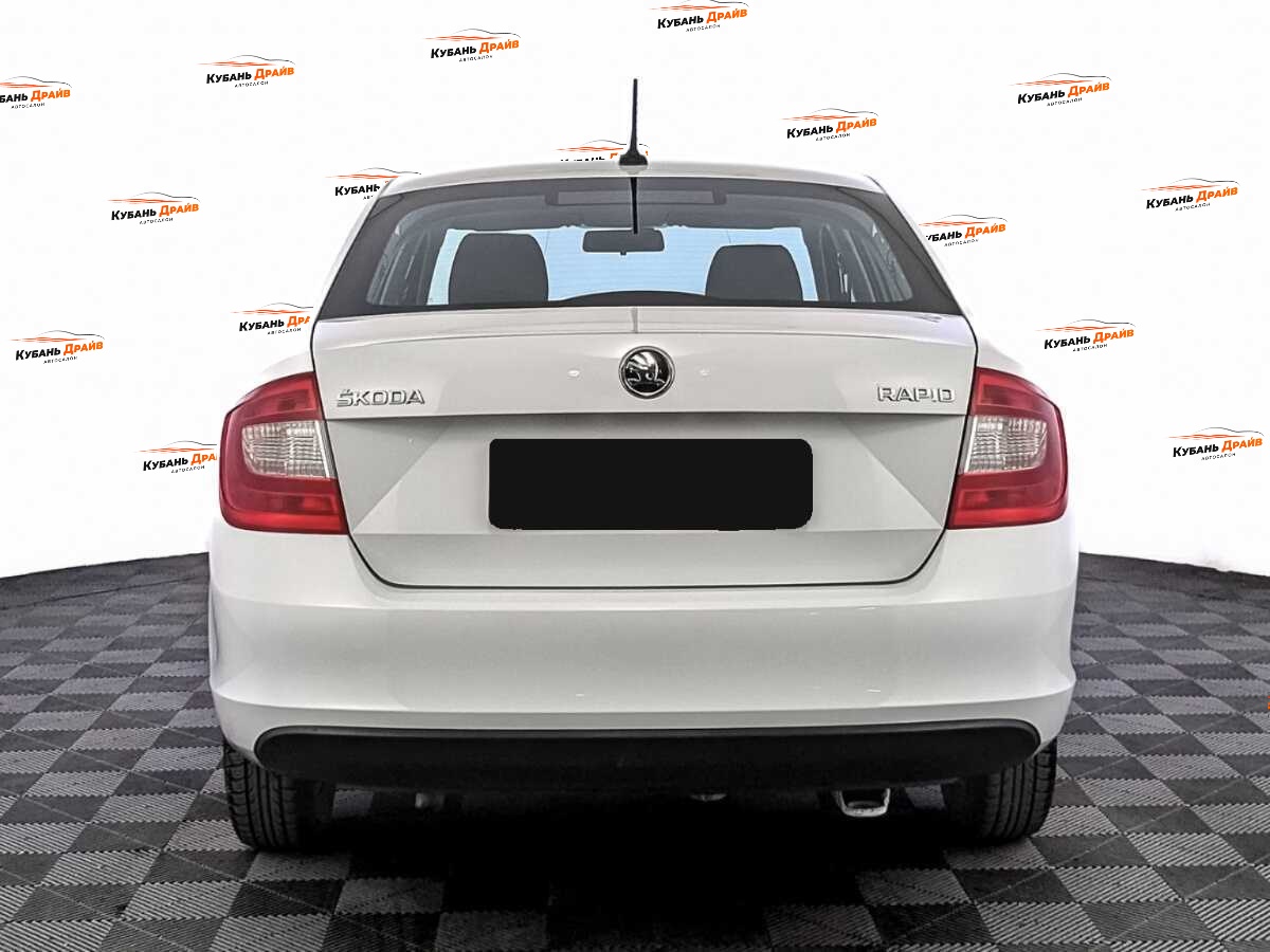 Skoda Rapid 2017 года с пробегом. Фото: #5