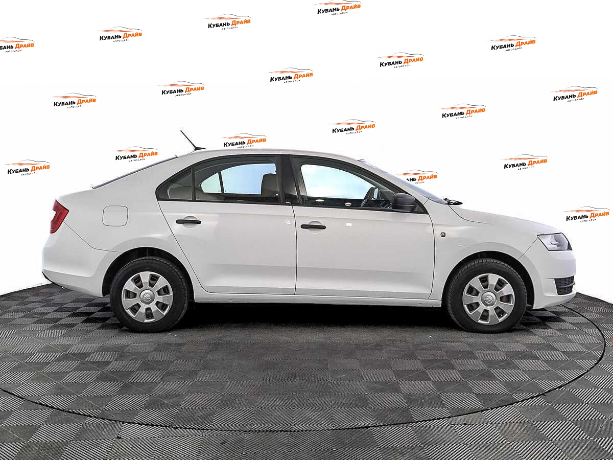 Skoda Rapid 2017 года с пробегом. Фото: #3