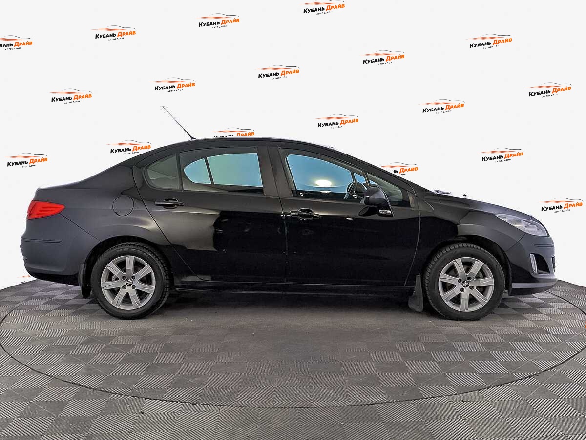 Peugeot 408 2016 года с пробегом. Фото: #3