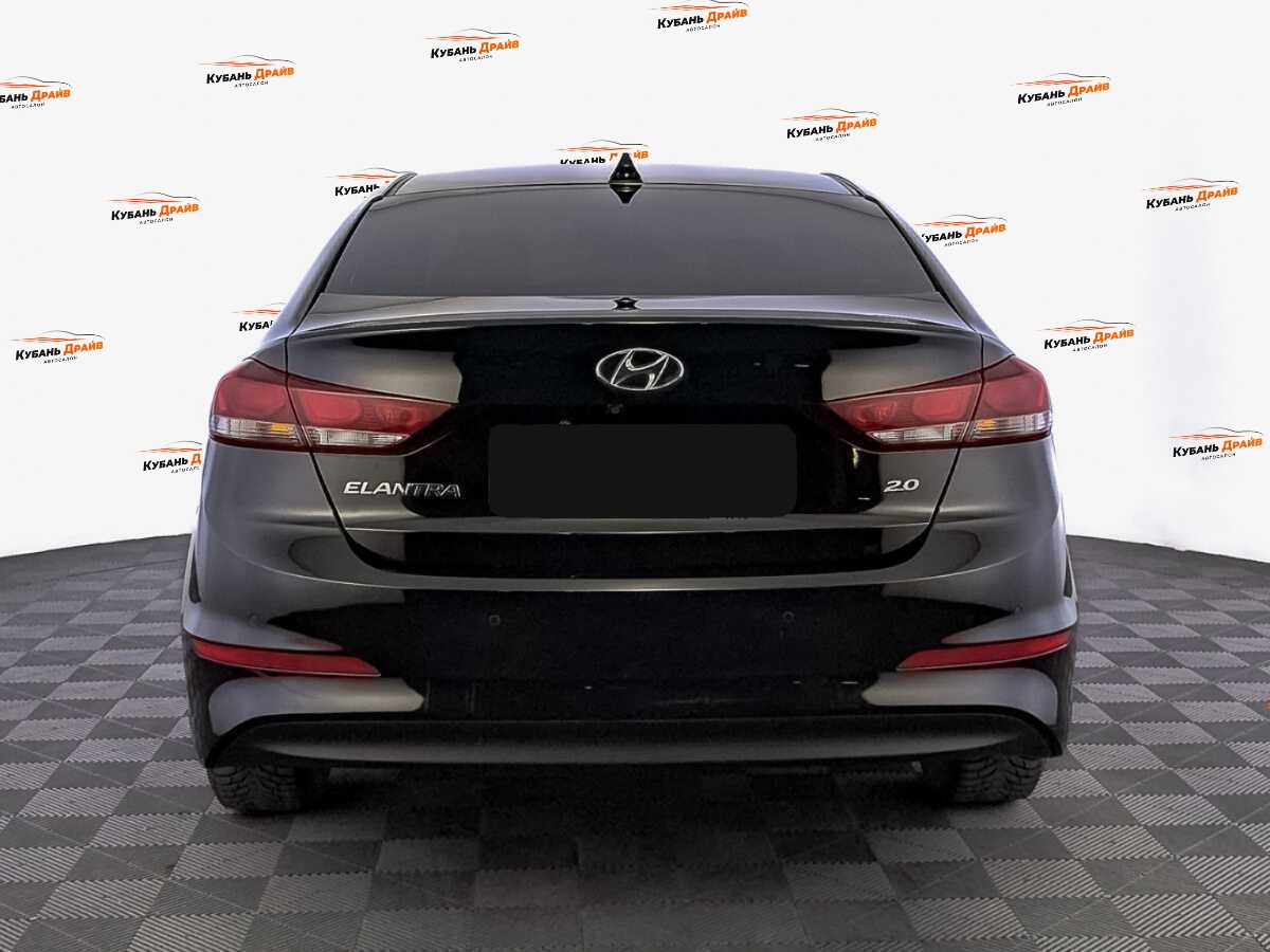 Hyundai Elantra 2017 года с пробегом. Фото: #5