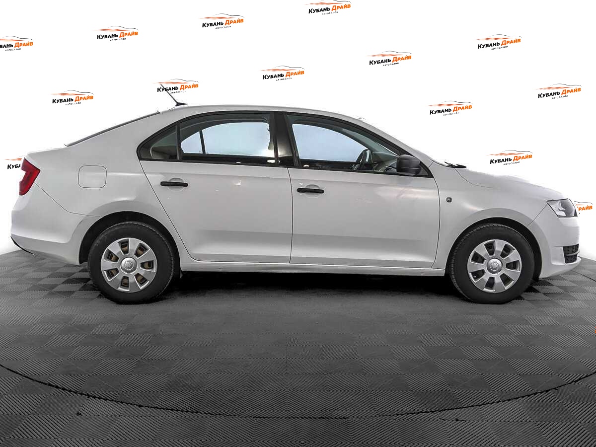 Skoda Rapid 2017 года с пробегом. Фото: #3