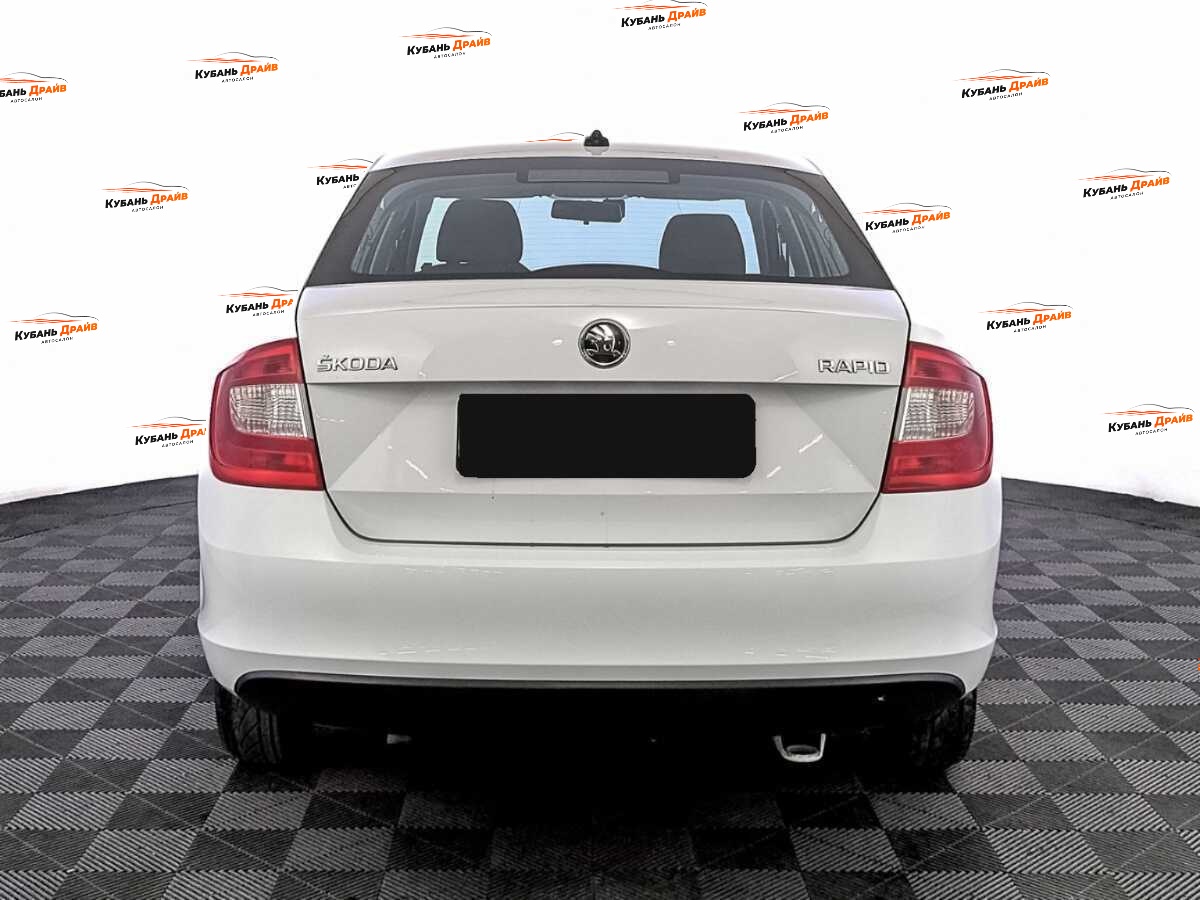 Skoda Rapid 2017 года с пробегом. Фото: #5