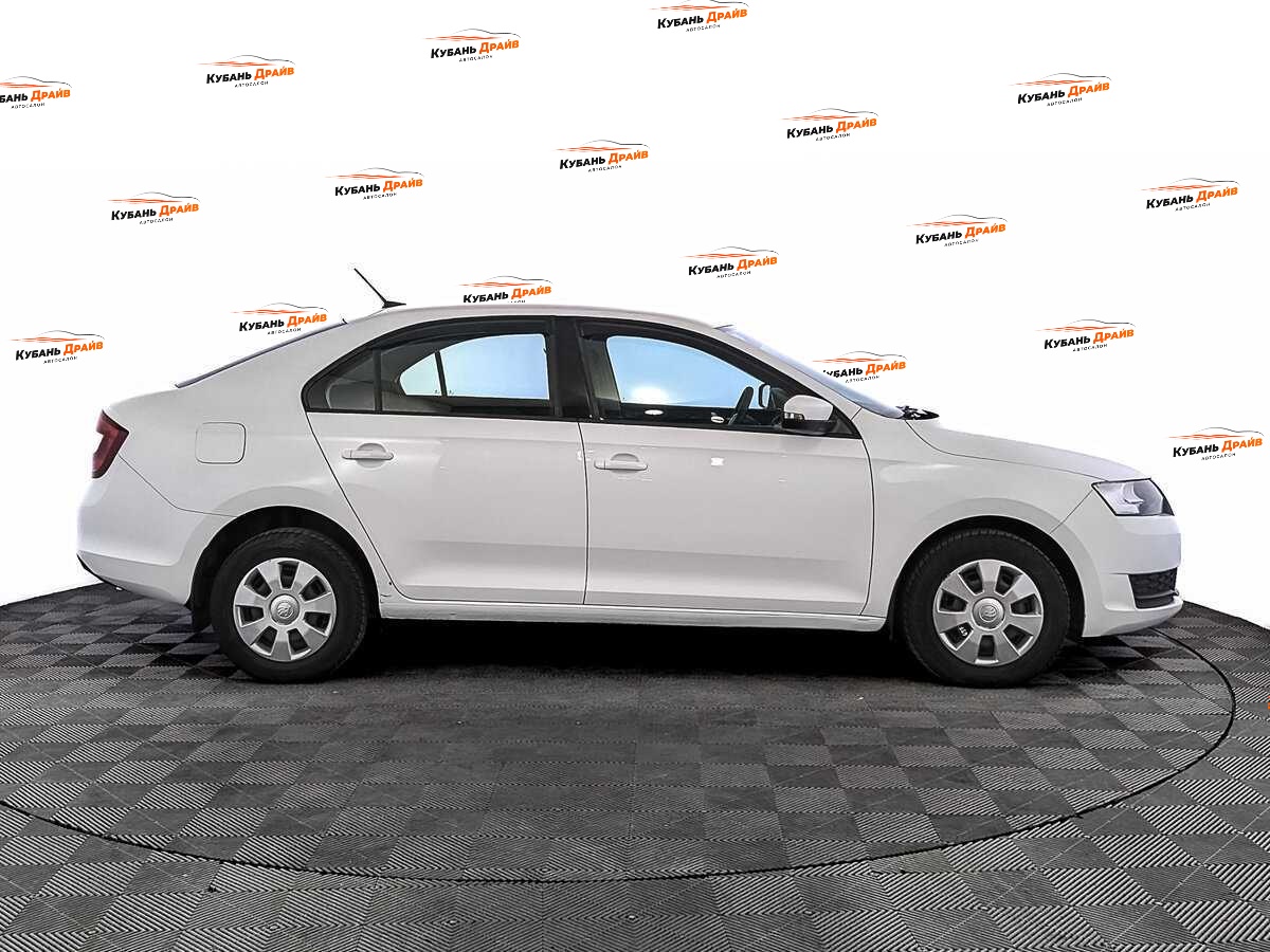 Skoda Rapid 2019 года с пробегом. Фото: #3