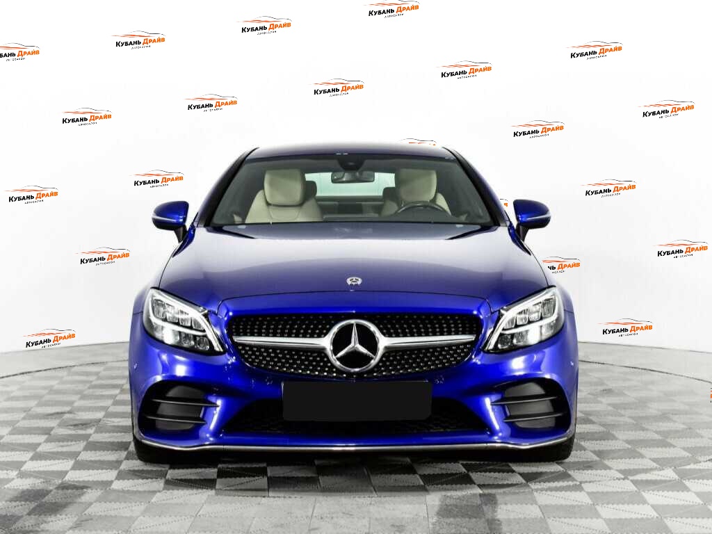 Mercedes-Benz C-Класс 2019 года с пробегом. Фото: #1
