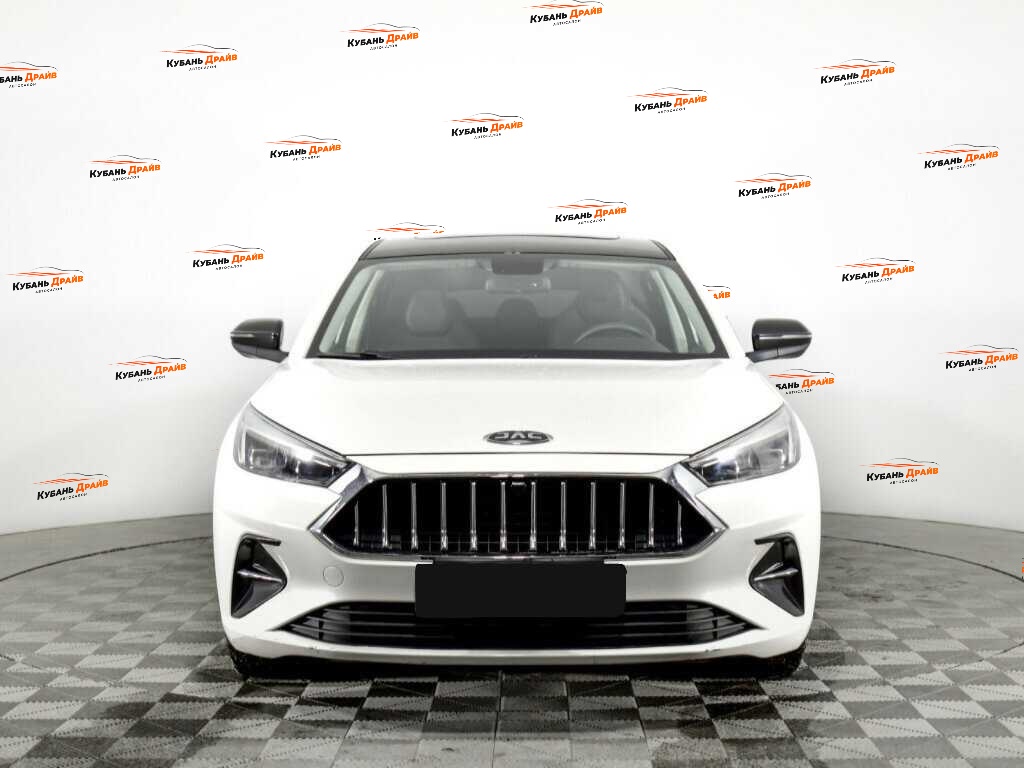 JAC J7 2021 года с пробегом. Фото: #1