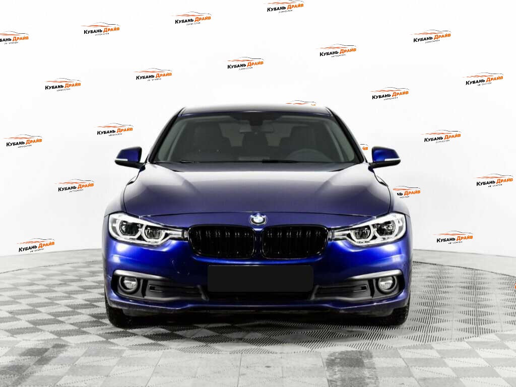 BMW 3 серии 2017 года с пробегом. Фото: #1