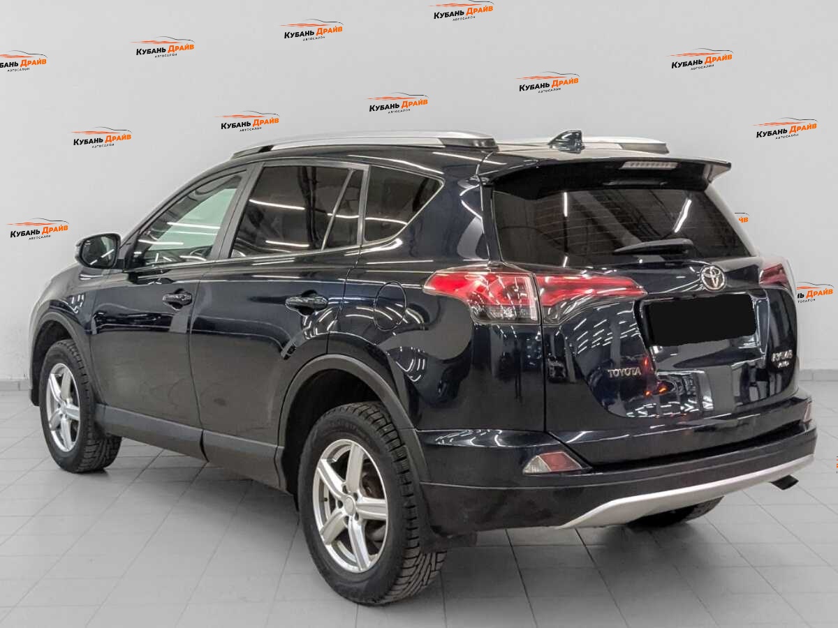 Toyota RAV4 2017 года с пробегом. Фото: #6