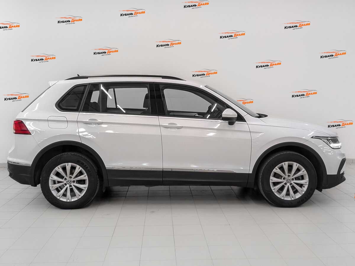 Volkswagen Tiguan 2021 года с пробегом. Фото: #3