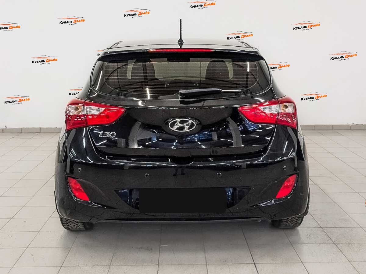Hyundai i30 2015 года с пробегом. Фото: #5