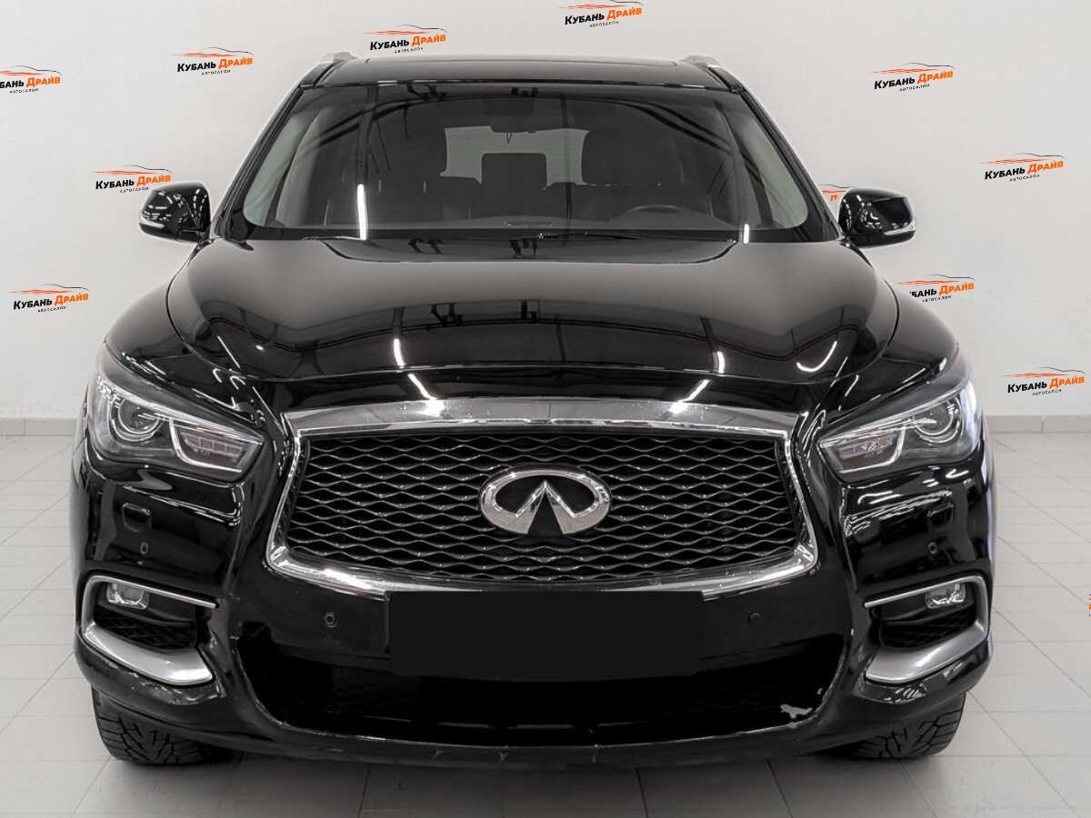 Infiniti QX60 2017 года с пробегом. Фото: #1