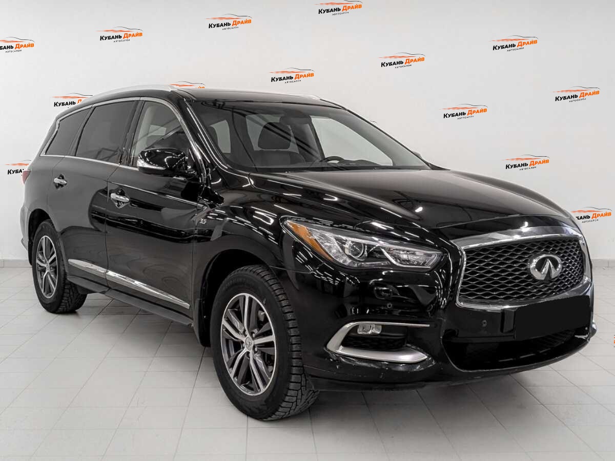 Infiniti QX60 2017 года с пробегом. Фото: #2