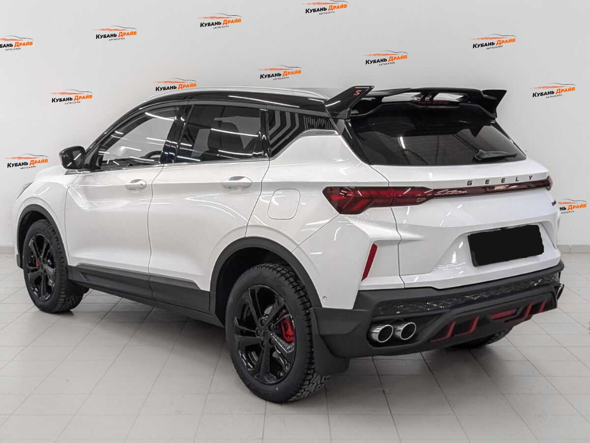 Geely Coolray 2024 года с пробегом. Фото: #6